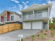 FULLY FURNISHED, DESIGNER STUDIO APARTMENT BILLS INCLUDED!