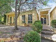 FULLY FURNISHED ELEGANCE AWAITS!