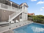 FULLY FURNISHED EXECUTIVE HOME!