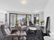 Fully furnished freshly updated Unit