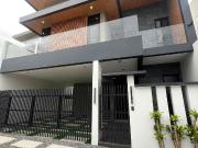 Fully Furnished House and Lot for Sale with Dipping Pool...