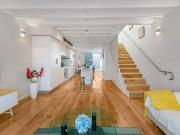 FULLY FURNISHED IN THE HEART OF CROWS NEST