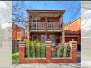Fully Furnished Inner City Townhouse