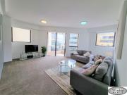 Fully Furnished Large 2 Bedroom Apartment with City View...