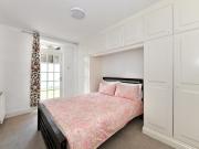 Fully Furnished Large One Bedroom Flat