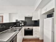 Fully furnished loft apartment in Newtown