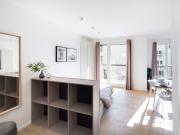 Fully furnished luxurious studio with balcony in...