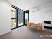fully furnished luxury apartment in prime melbourne...