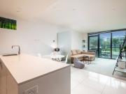 FULLY FURNISHED Luxury Living on St Kilda Beach
