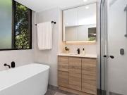 Fully furnished luxury parkside apartment with parking