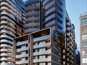 FULLY FURNISHED LUXURY RESIDENCE ON ALBERT PARK LAKE