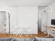 Fully Furnished Modern 1.5 Room Apartment in 10827...