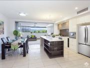 Fully Furnished Nearly New Luxury and Modern townhouse...