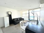 Fully furnished, Port Philip Bay view