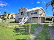 FULLY FURNISHED QUEENSLANDER OOZING WITH CHARM!