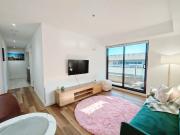 FULLY FURNISHED RENOVATED ALBERT PARK & PORT PHILLIP BAY...