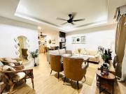 FULLY FURNISHED Rumah dua tingkat dengan kondisi baik...