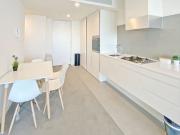 FULLY FURNISHED SEAVIEW APARTMENT NEXT TO CROWN CASINO