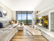 Fully Furnished Spacious 3 Bedroom Apartment