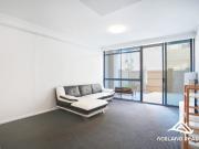 Fully Furnished Split Level 2 Bed