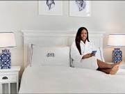 Fully Furnished. Stay 1 mth or more includes all utilities!