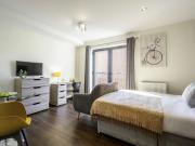 Fully furnished Studio Cardigan Lane