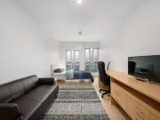 Fully Furnished Studio Opposite Melbourne Uni Premium...