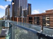 Fully Furnished Style, Space and Stunning City Setting