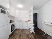 Fully Furnished Stylish One Bed Apartment In Fab Location