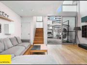 Fully furnished three bedroom townhouse in Zetland!