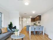 FULLY FURNISHED TOWNHOUSE | GILLES PLAINS Available ONLY...