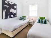 FULLY FURNISHED TWO BEDROOM APARTMENT OPPOSITE UNSW