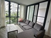 Fully furnitured 2 Bedrooms Apartment with Parking in...