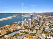 UPDATED 2 BED IN WATER FRONT COMPLEX WITH GREAT...