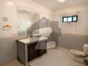 Fully Renovated 500 SqYd House Available For Rent 5 bed...