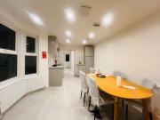 Fully Renovated 5 Bedrroms house in Eastham