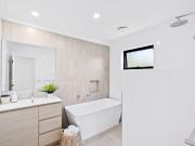 Fully Renovated Abode Entertainers Delight
