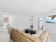 Fully Renovated Apartment Steps from Beach, Cafés &...