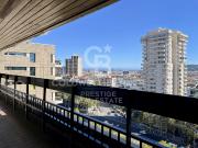 Fully renovated apartment with garage on Calle...