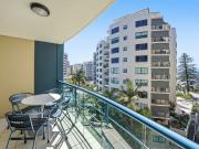 Fully Renovated Coastal Retreat 1 Bedroom Unit in the...