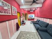 Fully Renovated Terrace House With Extra Car Park