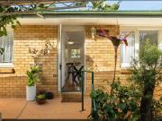 Fully renovated UNFURNISHED Brand New East Brisbane | 2...