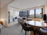 Fully Serviced Apartment living close to Universities,...