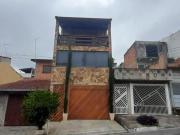 Funcional casa de vila para venda em Caieiras...