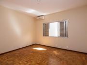 Imperdível casa tipo para venda em Jardim da Glória com...