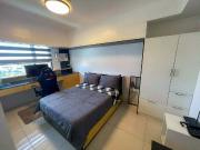 Functional Studio with Minimalist Design in Horizon 101
