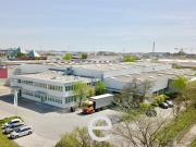 Funktionale Symbiose aus Produktion & Büro mit...