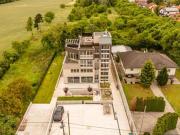 Für Botschaft, Investoren, Notar oder Ärztezentrum Firma...