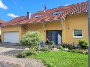 Für Eigennutzer und Anleger: MFH mit 3 Einheiten und Top...