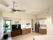 FURNISHED 1BR UNIT WITH BALCONY FOR LEASE IN THE VANTAGE